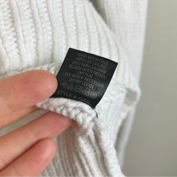 360 Sweater Women's Small White V-Neck Cotton Knit Sweater Button Sleeve Jumper - Picture 15 of 15